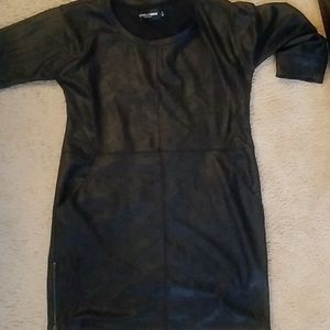 COPY - Gabrielle union black shirt dress